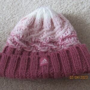 Adidas Beanie Hat Women’s - pink/white